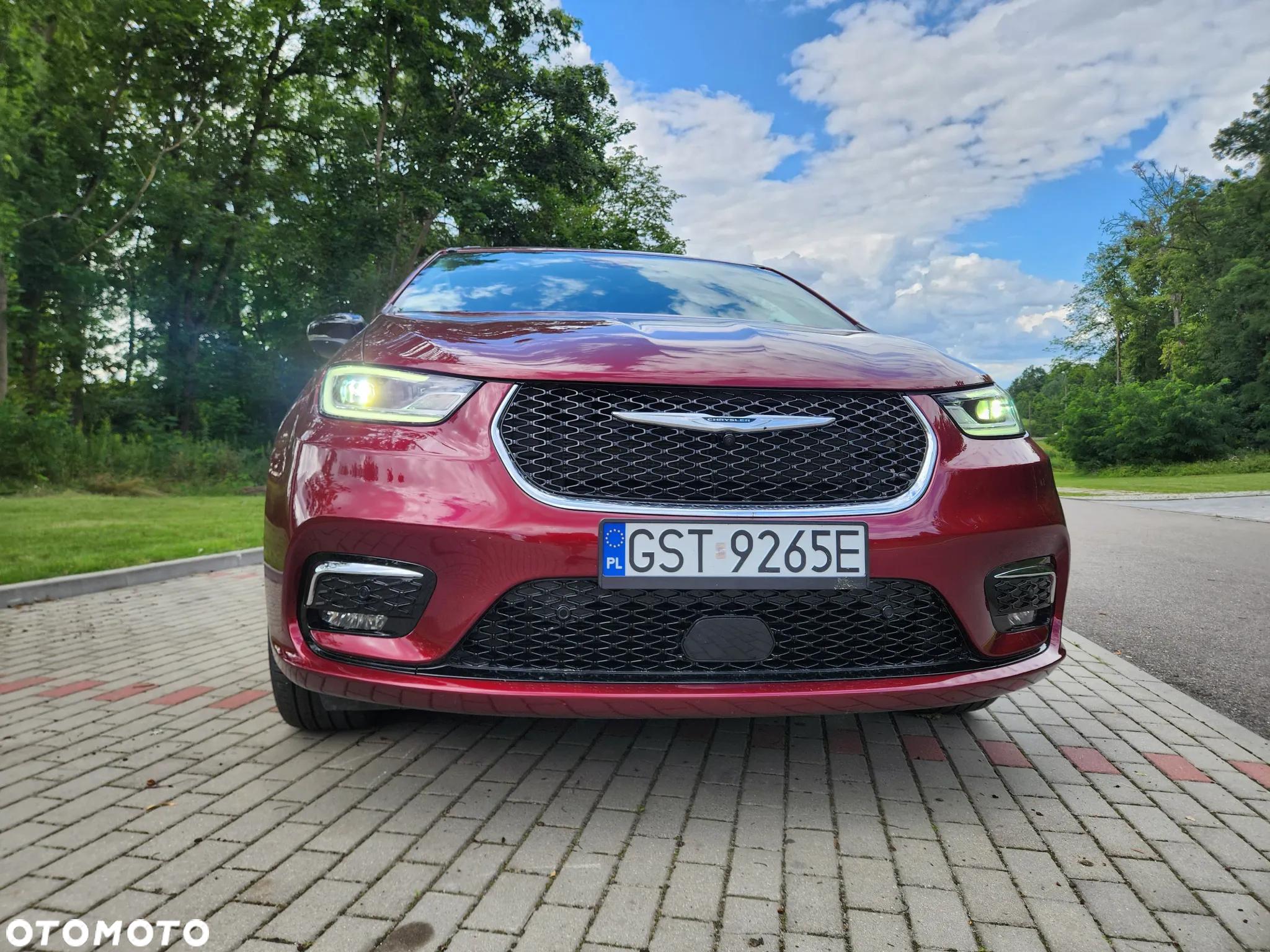 Chrysler Pacifica - 6