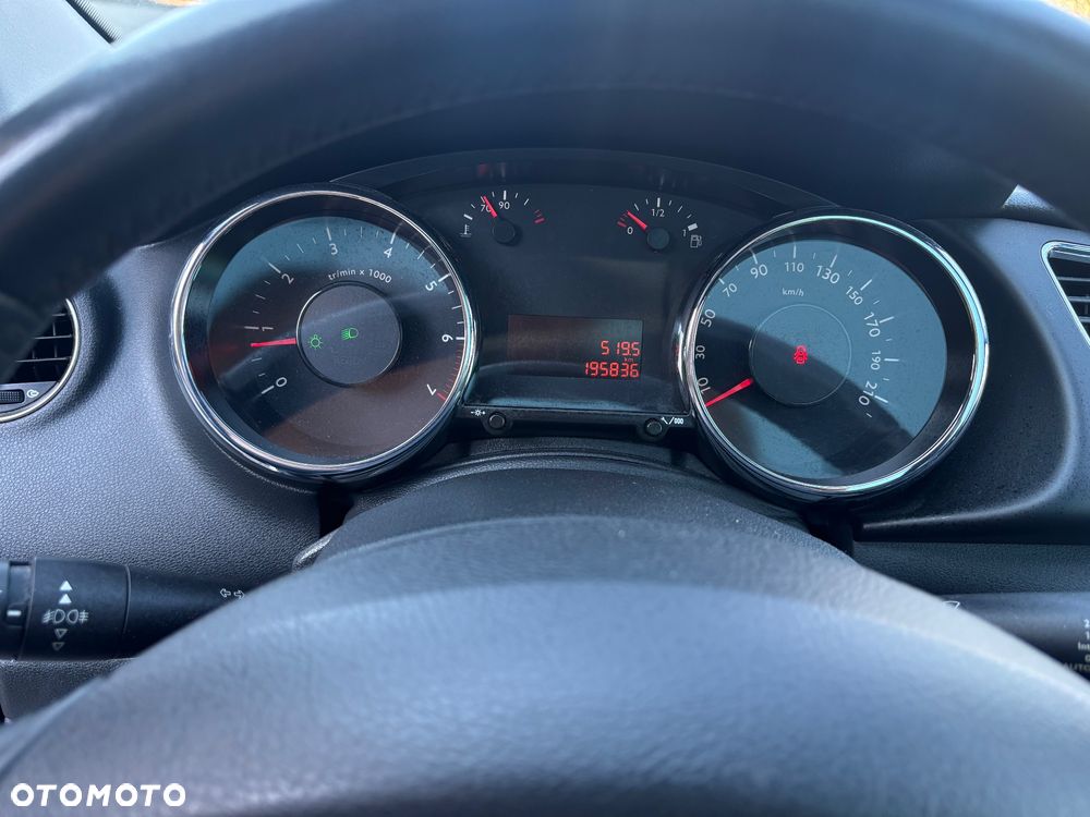 Peugeot 3008 1.6 Premium - 18