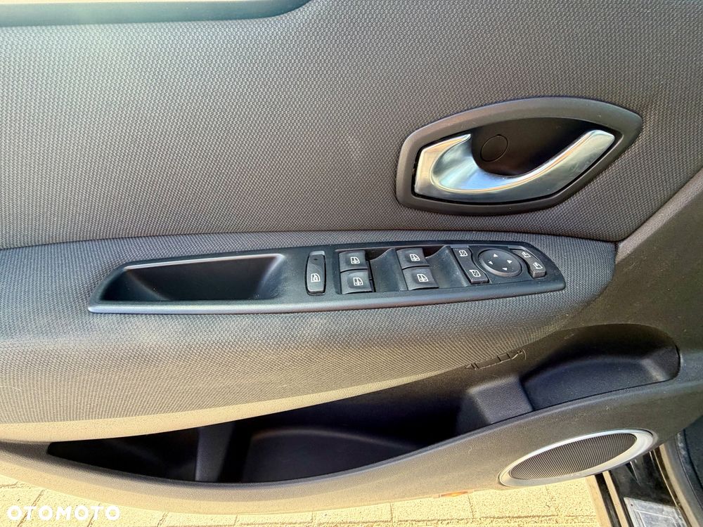 Renault Scenic TCe 130 Dynamique - 5
