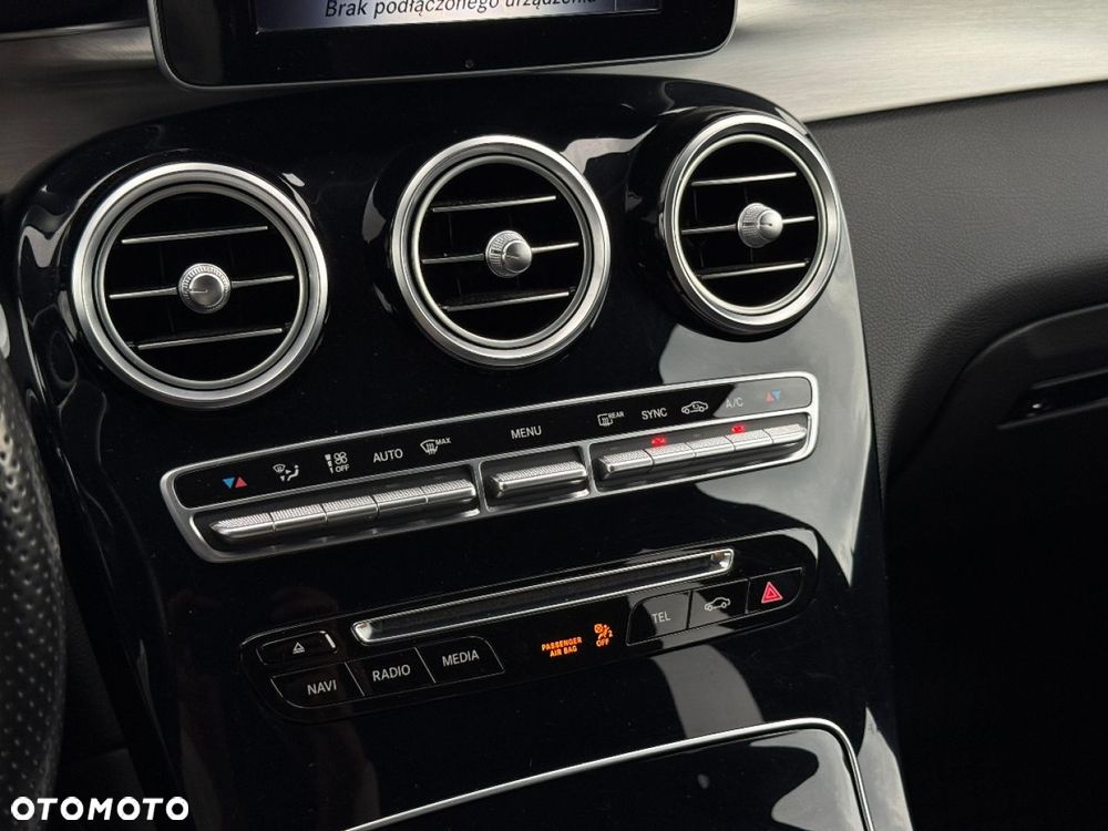 Mercedes-Benz GLC 220 d 4Matic 9G-TRONIC - 26