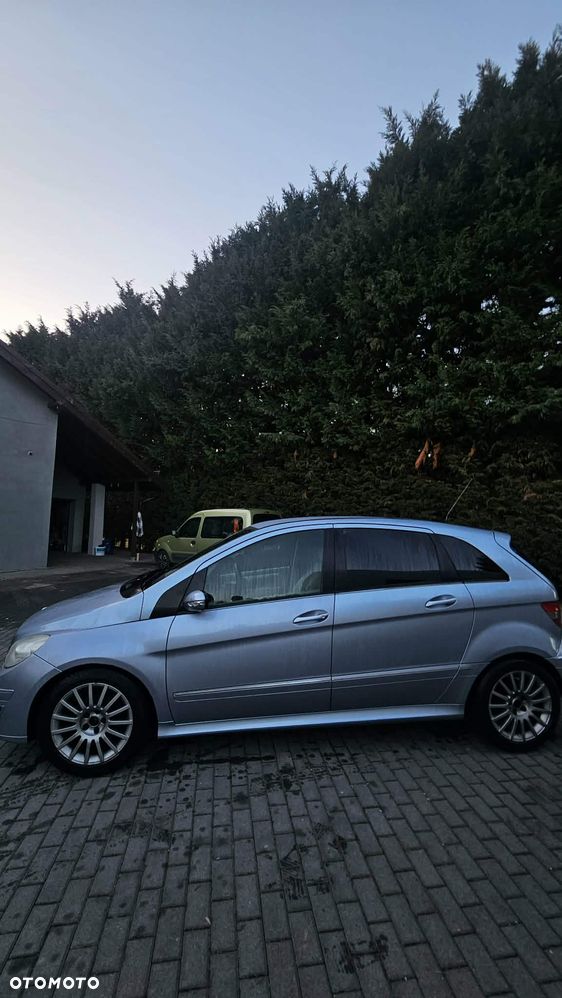 Mercedes-Benz Klasa B - 2