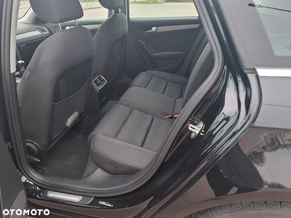 Audi A4 Avant 2.0 TDI DPF Ambiente - 10