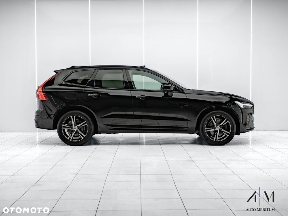 Volvo XC 60 B4 D AWD Plus Dark - 8