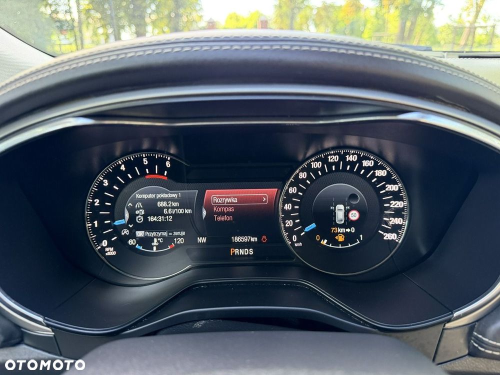 Ford Mondeo - 38