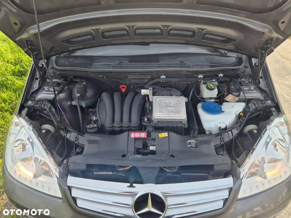 Mercedes-Benz Klasa A 180 BlueEFFICIENCY Avantgarde Special Edition - 15