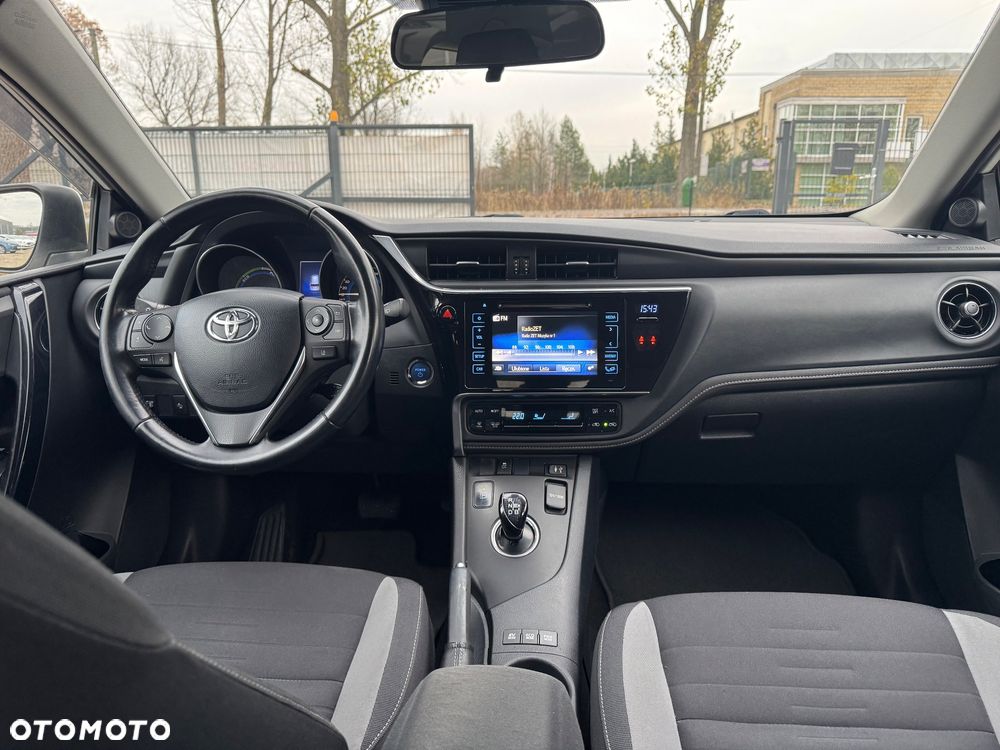 Toyota Auris Hybrid 135 Premium - 10
