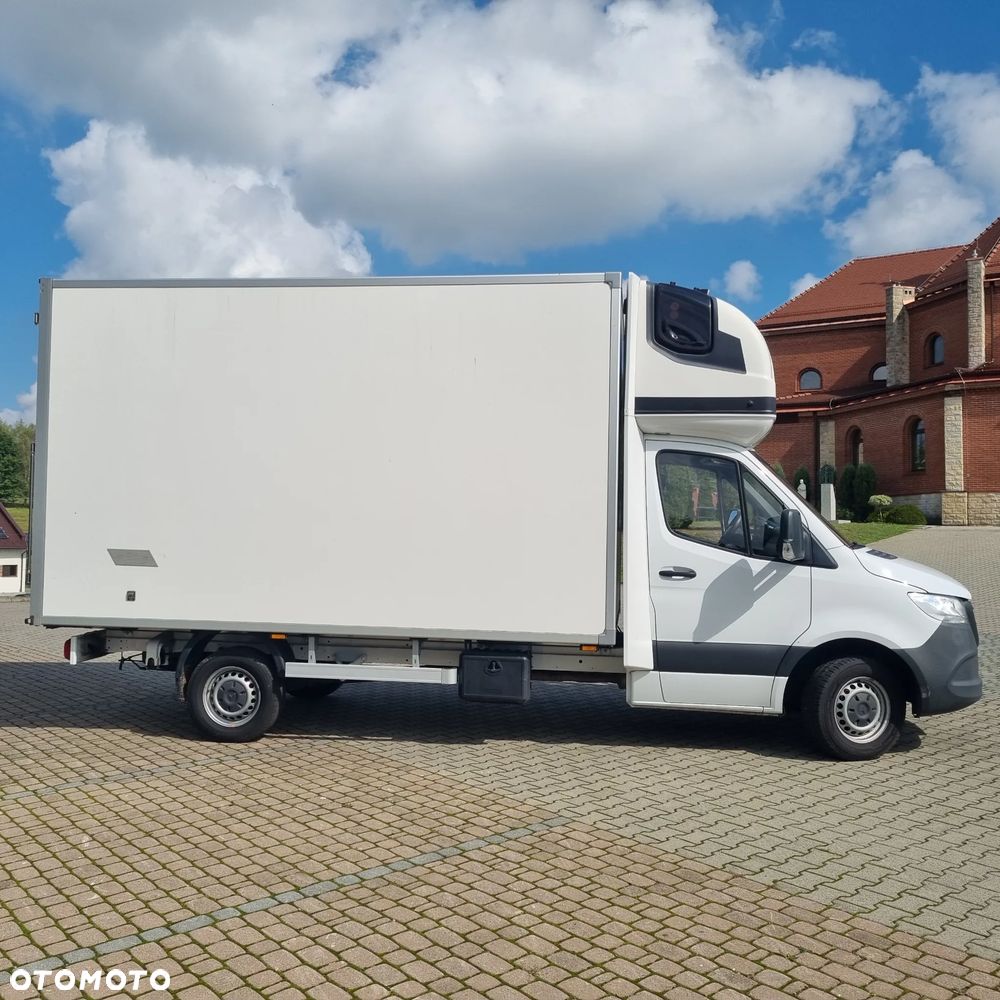 Mercedes-Benz Sprinter - 5