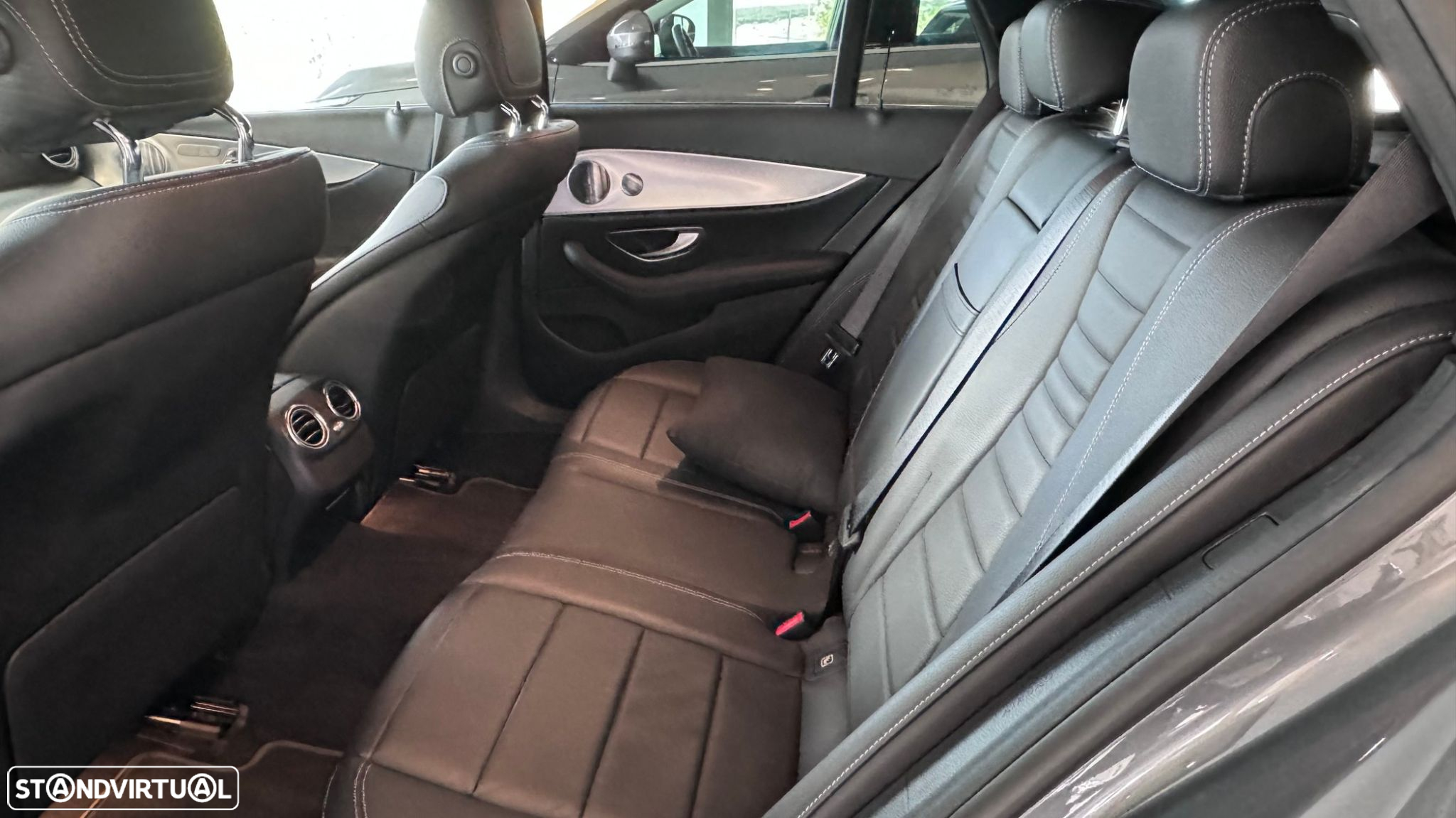 Mercedes-Benz E 220 - 4