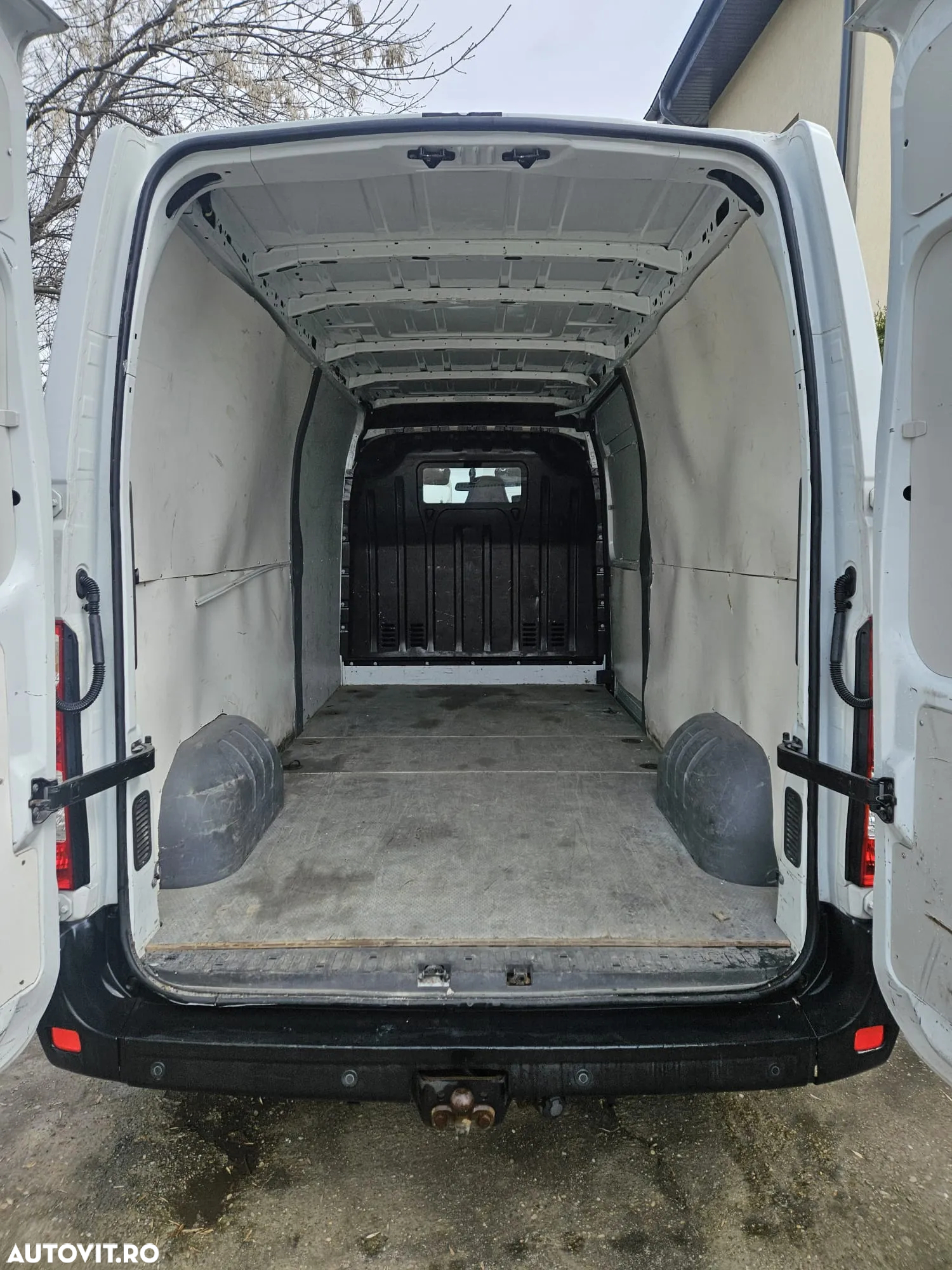 Nissan NV 400 - 5