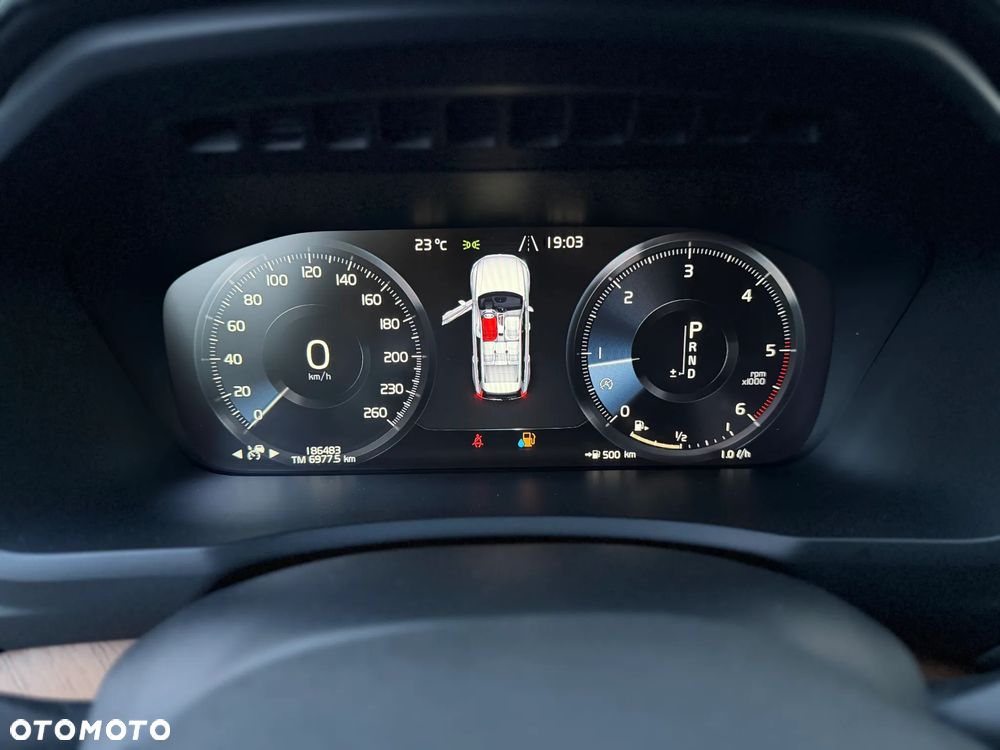 Volvo XC 90 B5 D AWD Inscription - 9