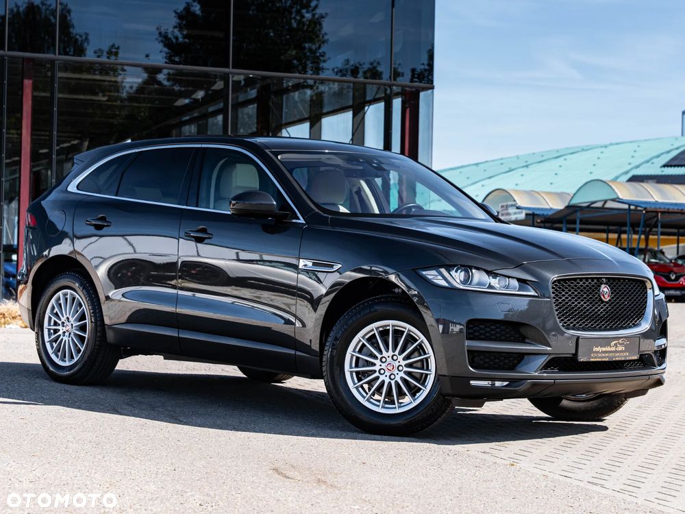 Jaguar F-Pace 20d Prestige - 8