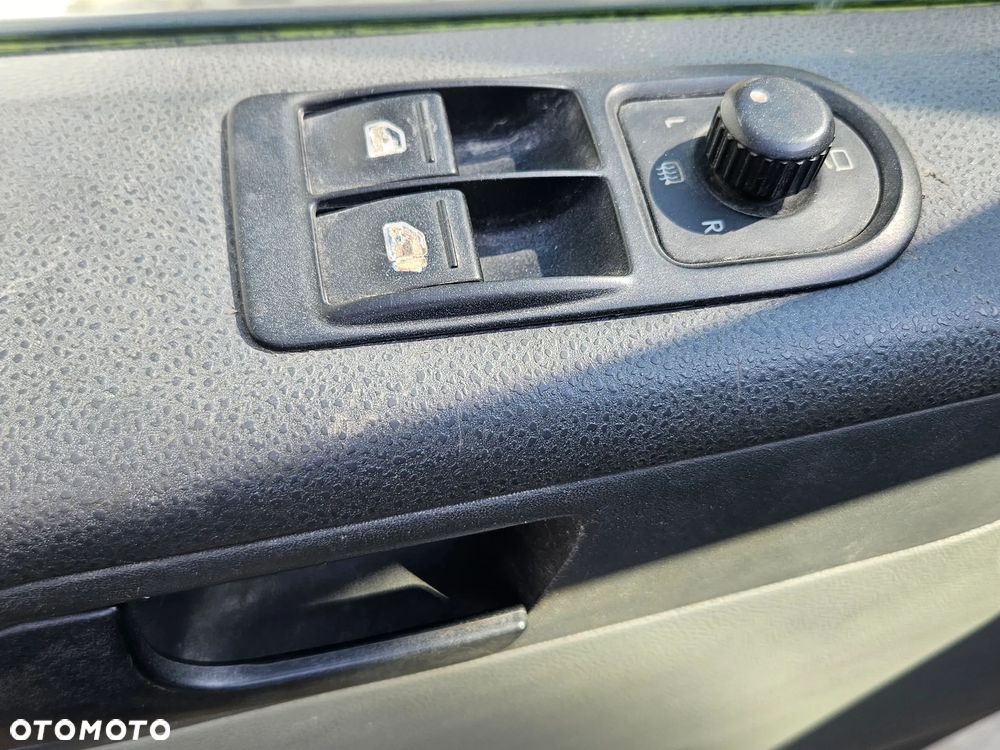 Volkswagen Transporter Caravelle Lang Comfortline - 19