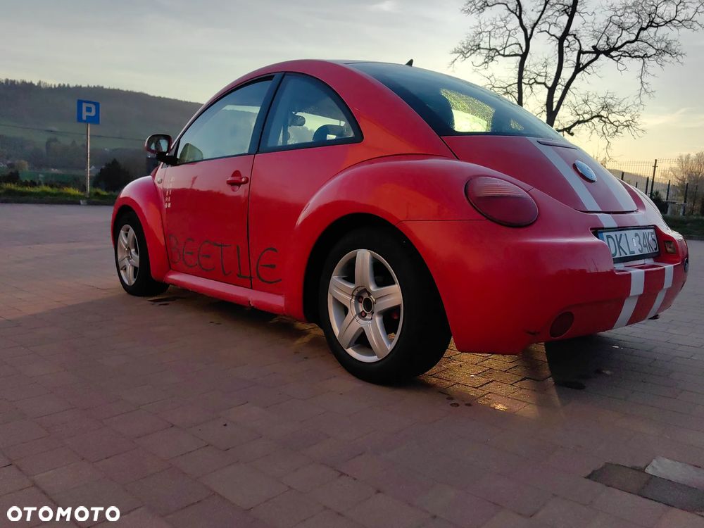 Volkswagen New Beetle - 25