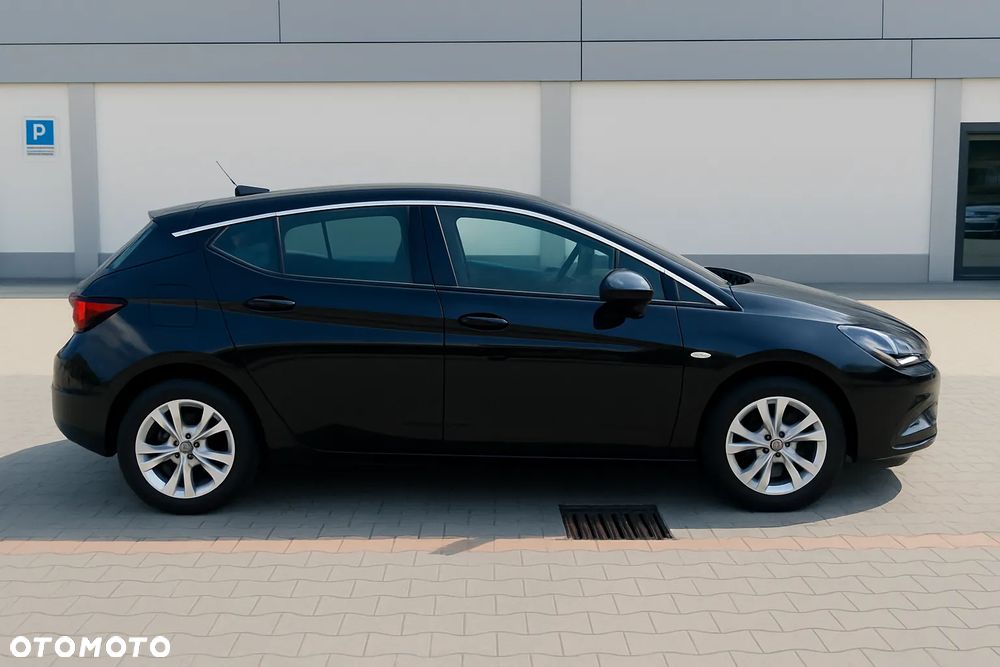 Opel Astra 1.2 T Elegance S&S - 1