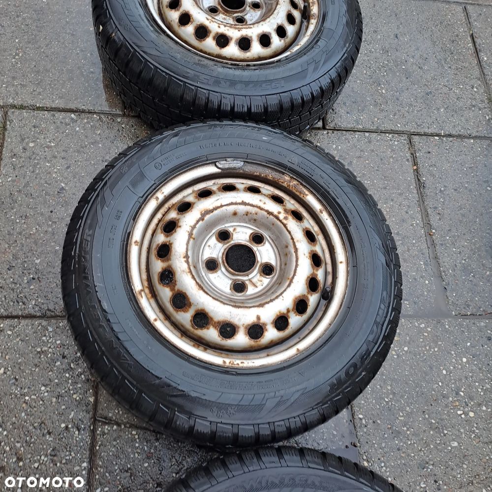Volkswagen Transporter T4 komplet felg stalowych z oponami zima 195/70 R15C - 6