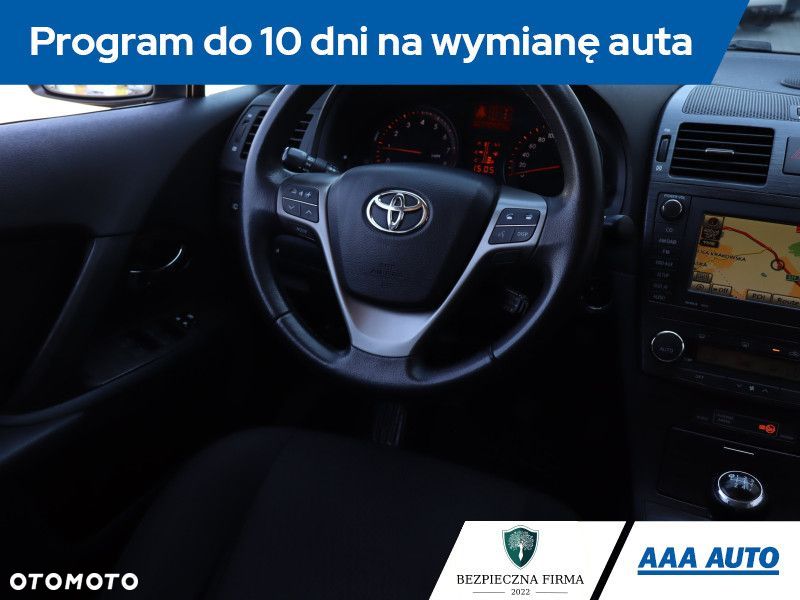 Toyota Avensis - 9