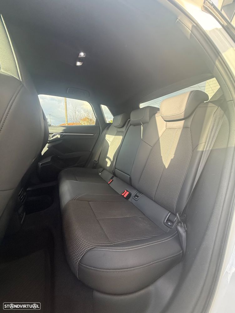 Audi A3 Sportback TFSIe 150 kW S tronic S line - 11