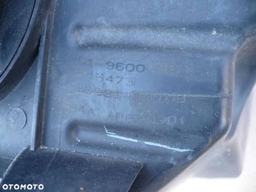 FOCUS MK3 10-18 OBUDOWA FILTRA POW. AV619600BF - 4