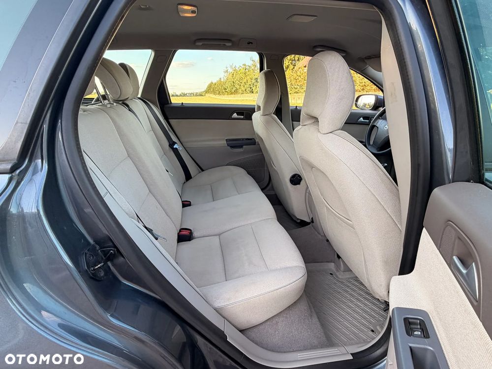 Volvo V50 1.6 - 12