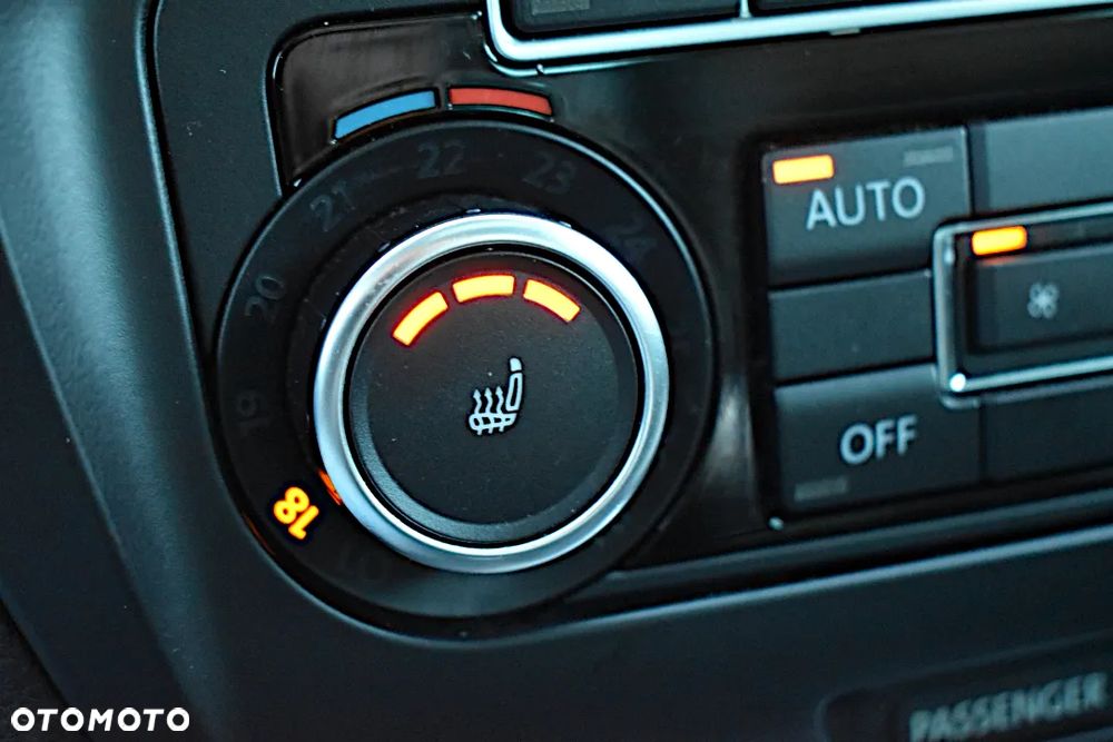 Volkswagen Jetta 1.6 TDI DSG Blue Motion Technology Life - 19
