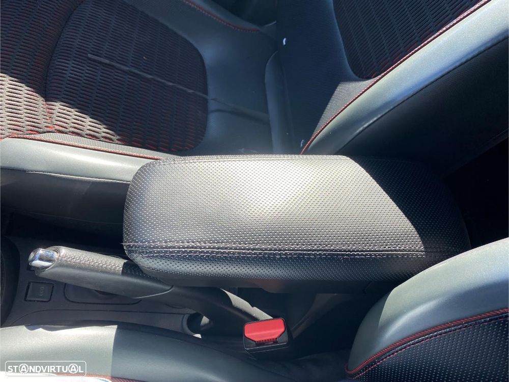 Renault Captur 1.5 dCi Helly Hansen - 22