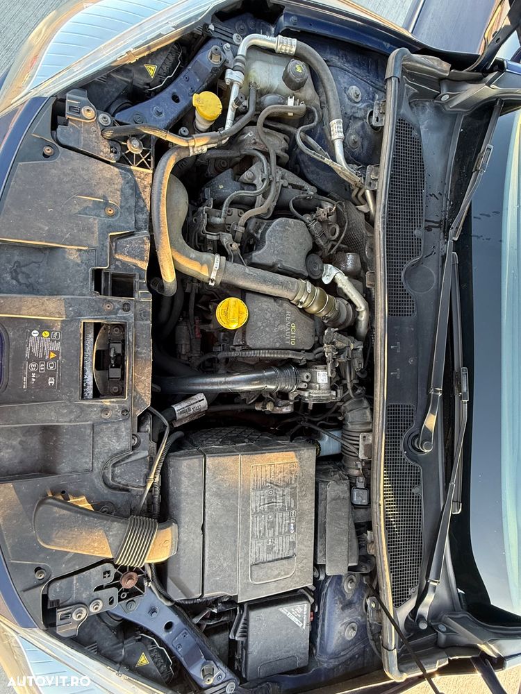 Renault Megane ENERGY dCi 110 Start & Stop Bose Edition - 20