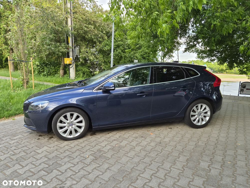 Volvo V40 D2 - 3