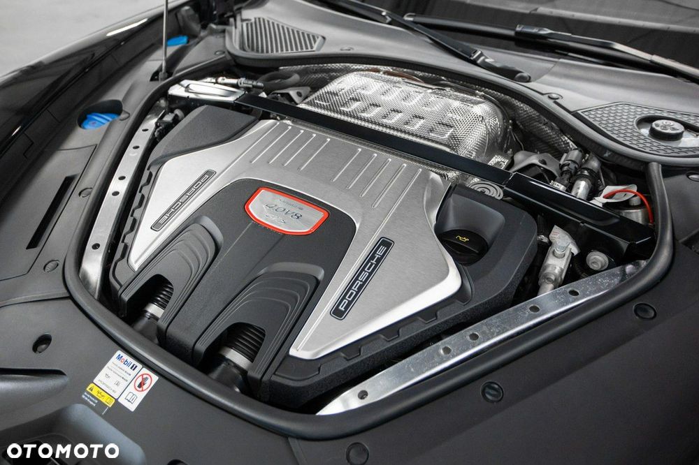 Porsche Panamera - 18