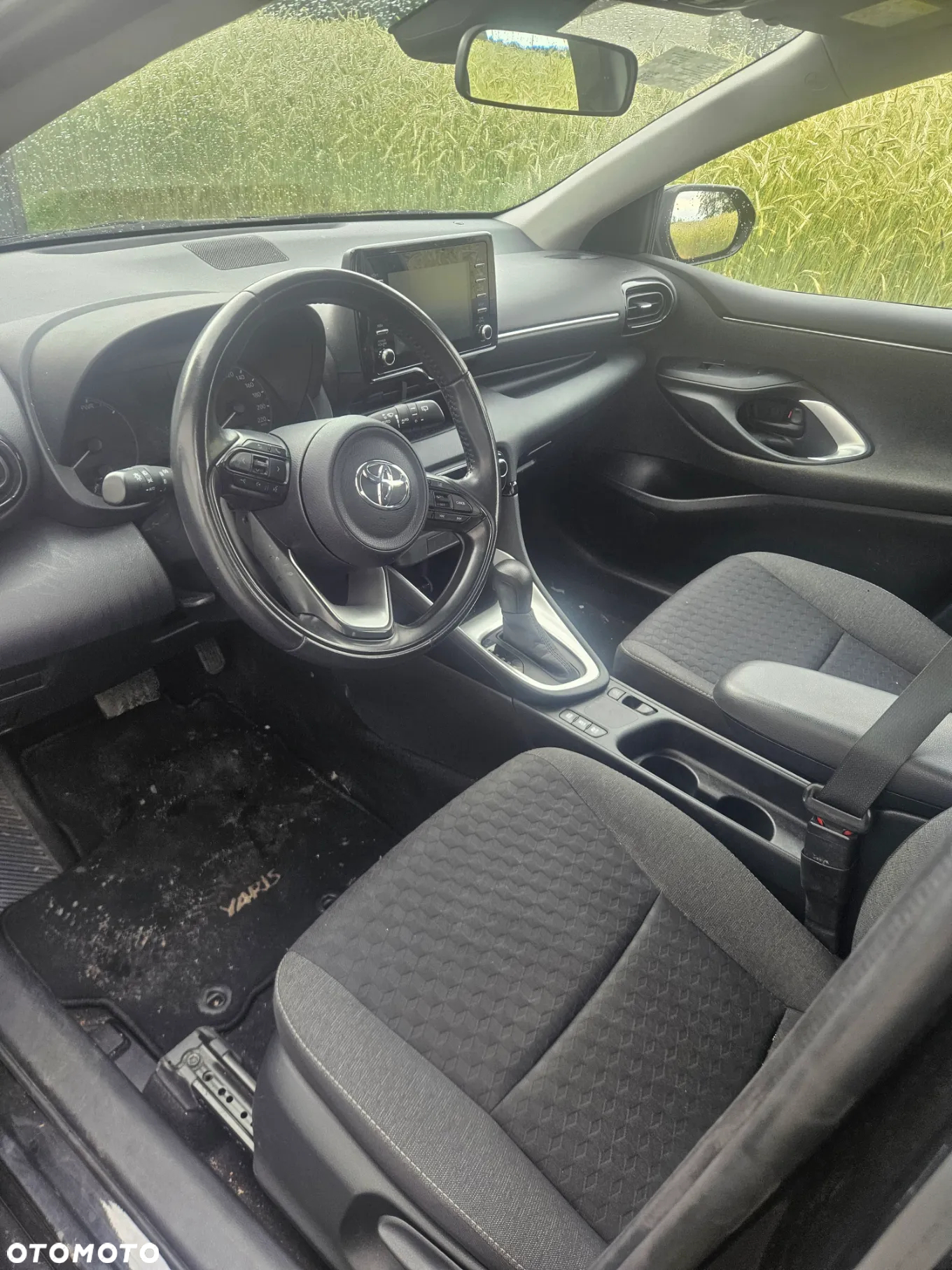 Toyota Yaris Hybrid 100 Active - 9