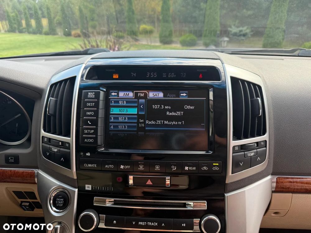 Toyota Land Cruiser LC 4.6 V8 Limited 7os - 18