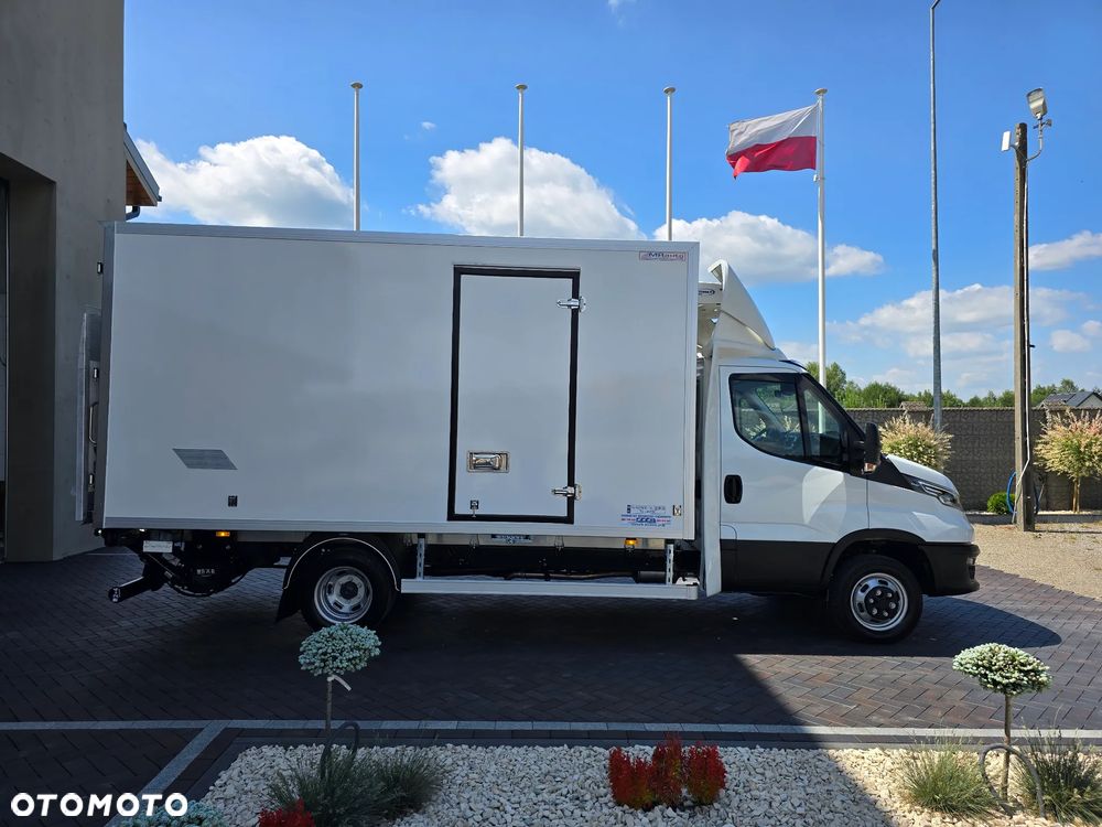 Iveco DAILY 50C18 MROŻNIA 8-PALETOWY + WINDA.1Tona AGREGAT Carrier -20*C +20*C 183Tyś km SERWIS DO OSTATNIEGO Km ASO IVECO SALON PL BOGATA OPCJA WYPOSAZENIA LED NAVI AKTYWNY TEMPOMAT FOTEL KIEROWCY PNEŁMATYCZNY - 6