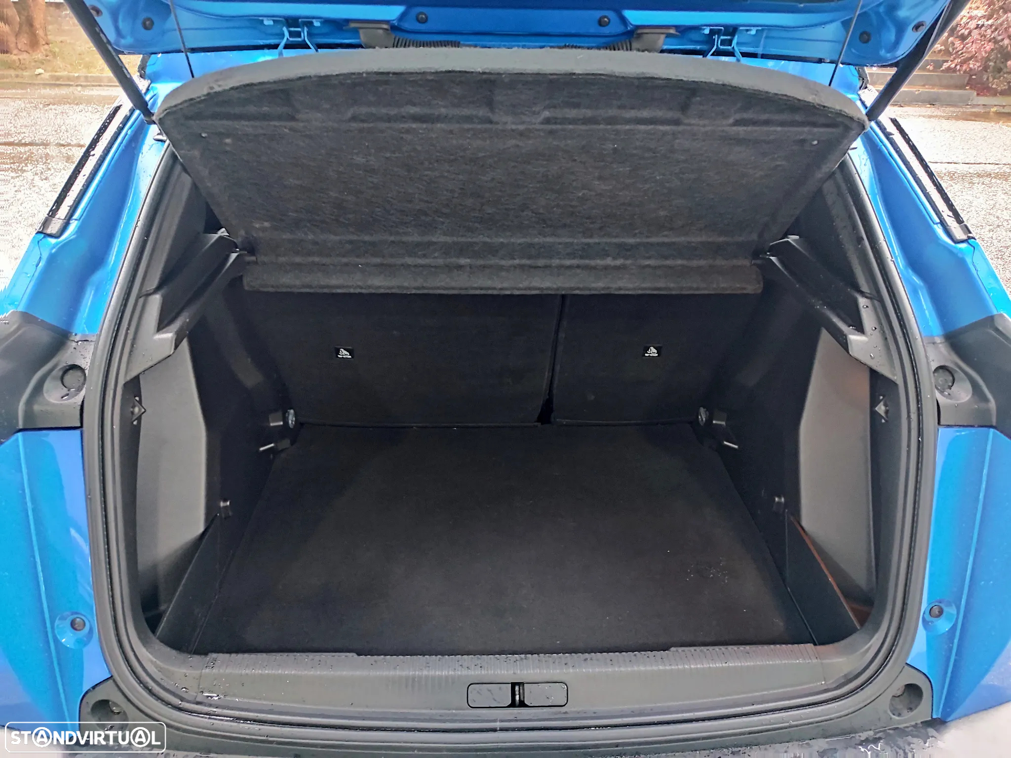Peugeot 2008 1.2 PureTech GT EAT8 - 9