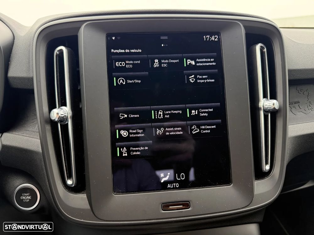 Volvo XC 40 1.5 T2 Momentum - 44