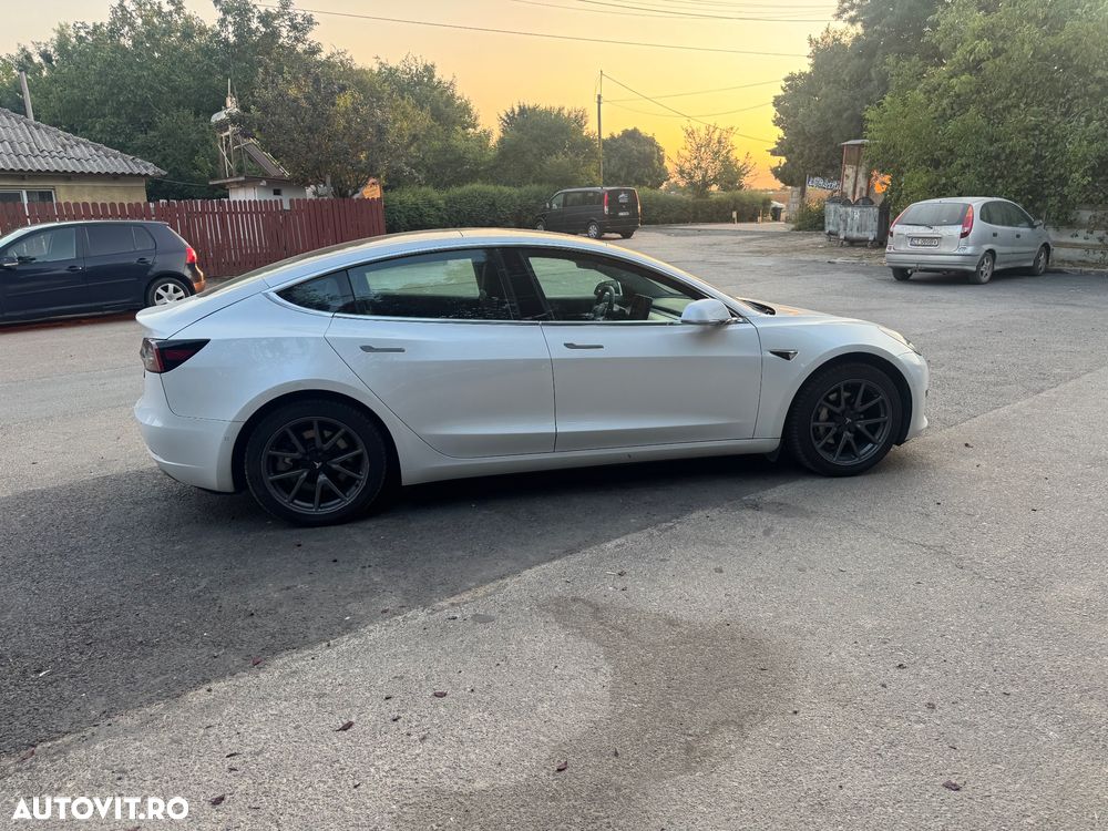 Tesla Model 3 Standard - 4