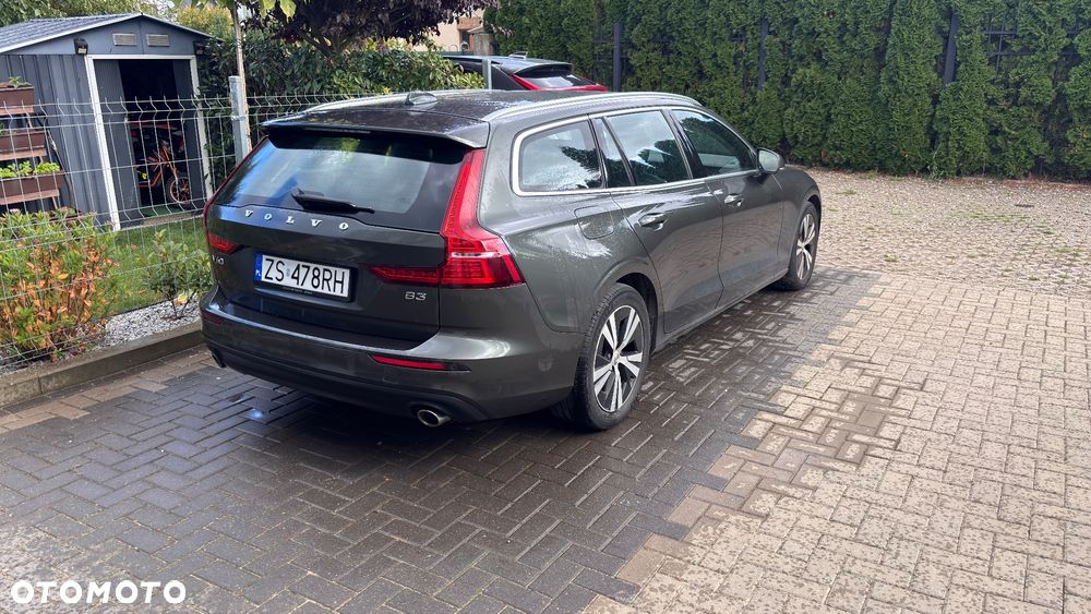 Volvo V60 2021 photo 3