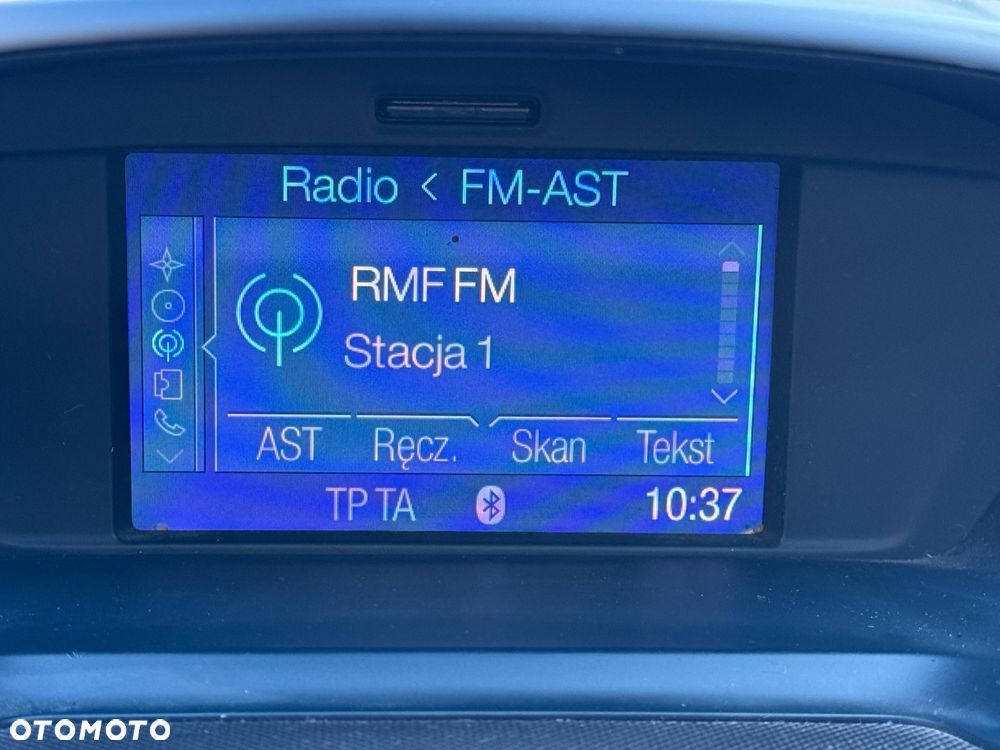 Ford Grand C-MAX - 34