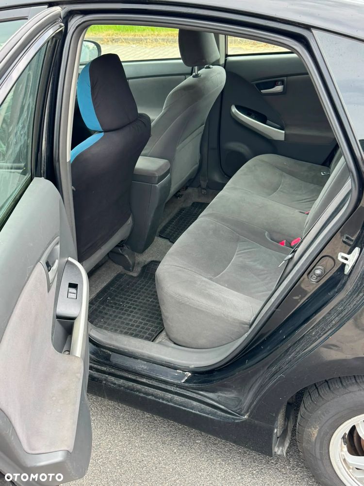 Toyota Prius 1.8 HSD Sol - 7