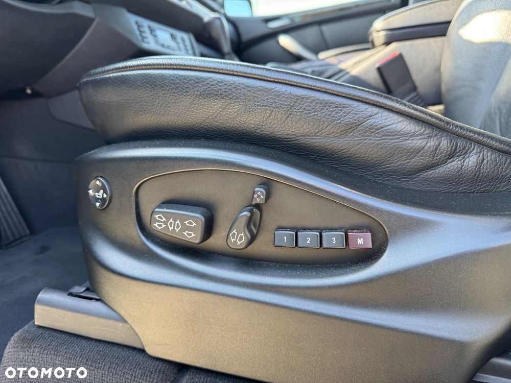 BMW X5 4.4 i Edition Exclusive - 23