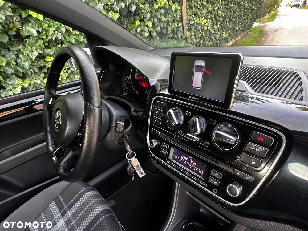 Volkswagen up! club - 30