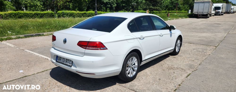 Volkswagen Passat 2.0 TDI Comfortline - 5