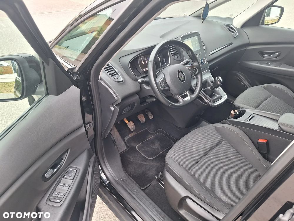 Renault Scenic - 15