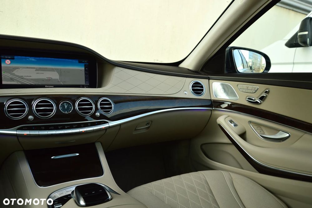 Mercedes-Benz Klasa S 560 4Matic 9G-TRONIC - 23