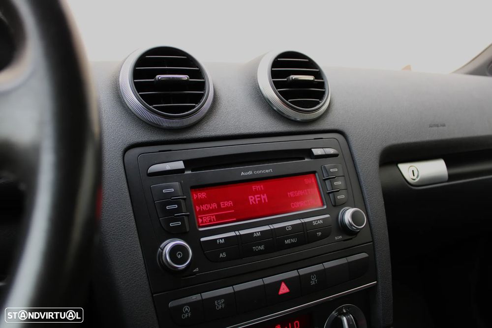 Audi A3 Cabrio 1.6 TDi Sport - 34