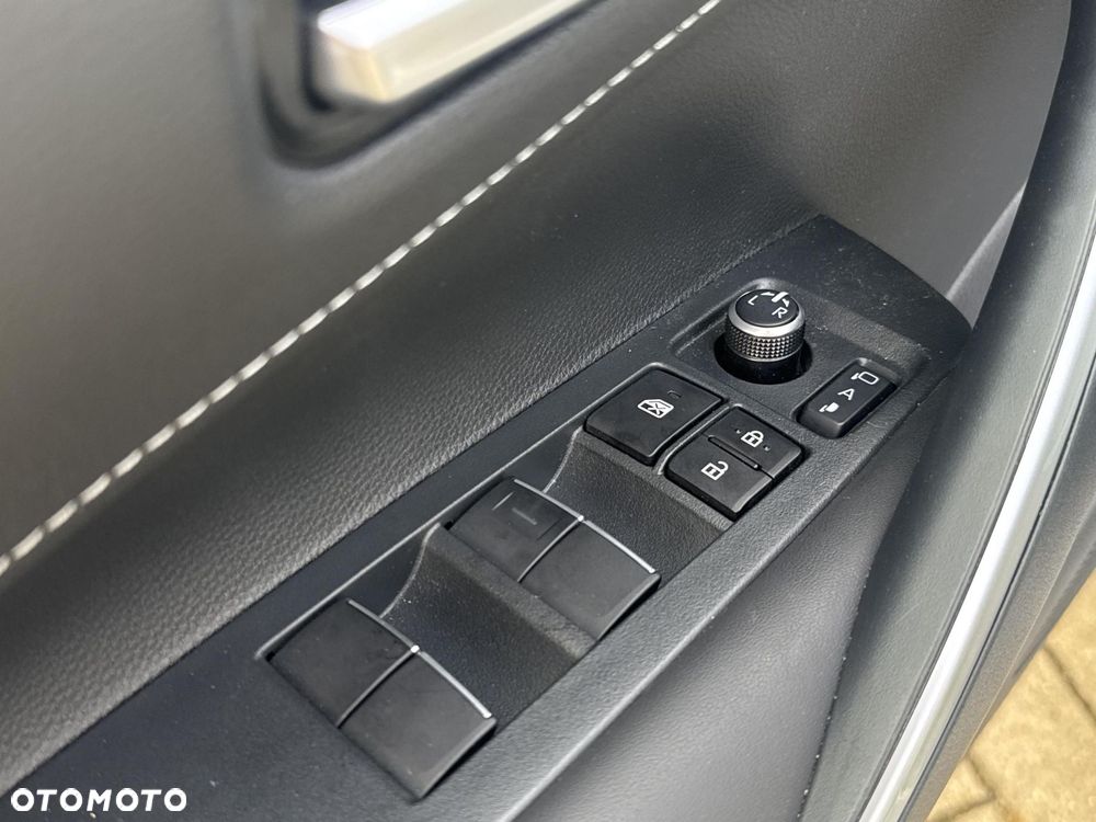 Toyota Corolla 1.8 Hybrid Style - 17