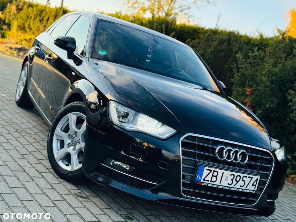Audi A3 Sportback 1.6 TDI S line Sportpaket - 1