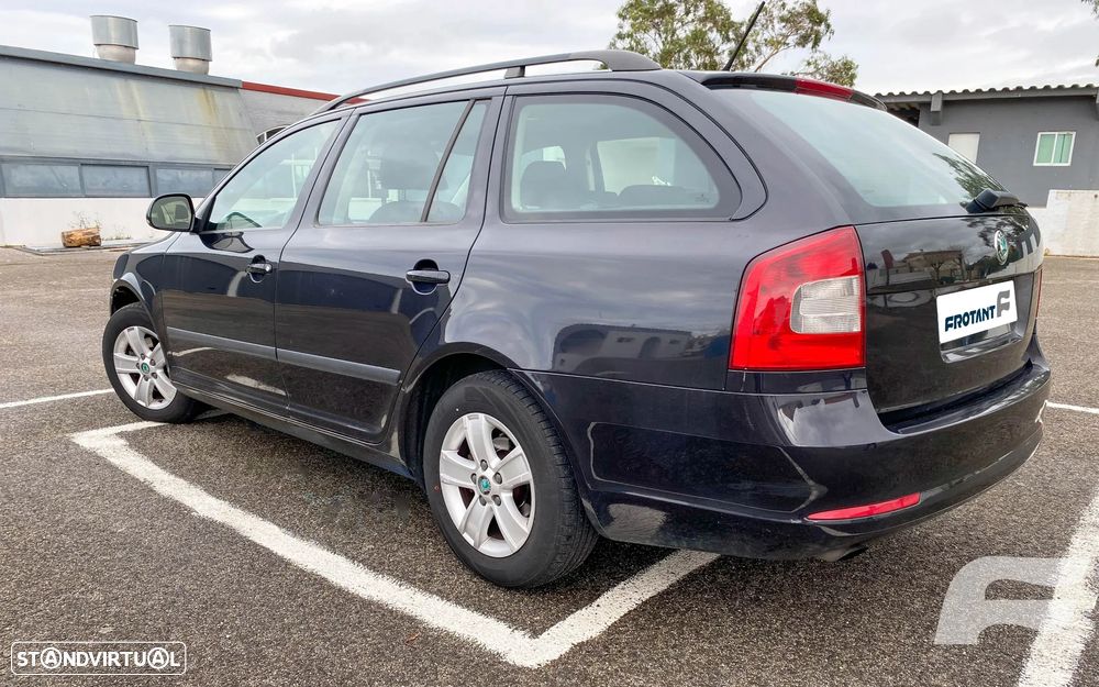 Skoda Octavia Break 1.6 TDi Ambition DSG - 3