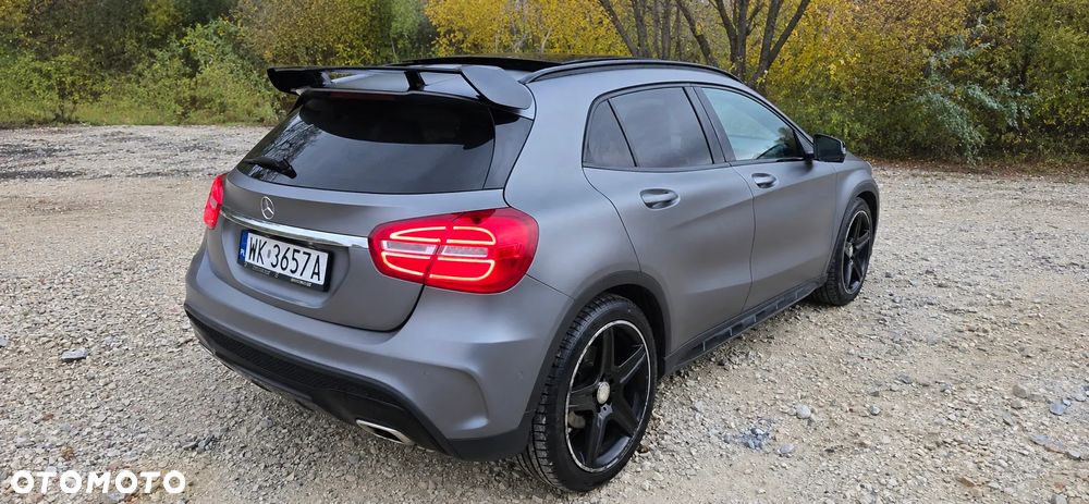 Mercedes-Benz GLA 220 d AMG Line - 24