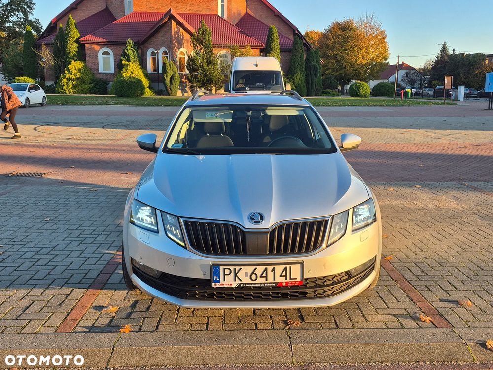 Skoda Octavia 1.6 TDI Ambition DSG - 9