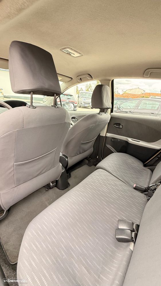 Toyota Yaris 1.4 D-4D Comfort+AC - 17