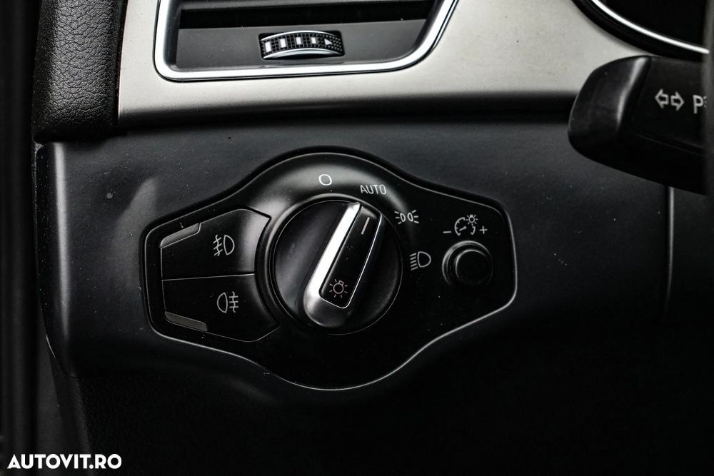 Audi A4 2.0 TDI S tronic Sport - 19